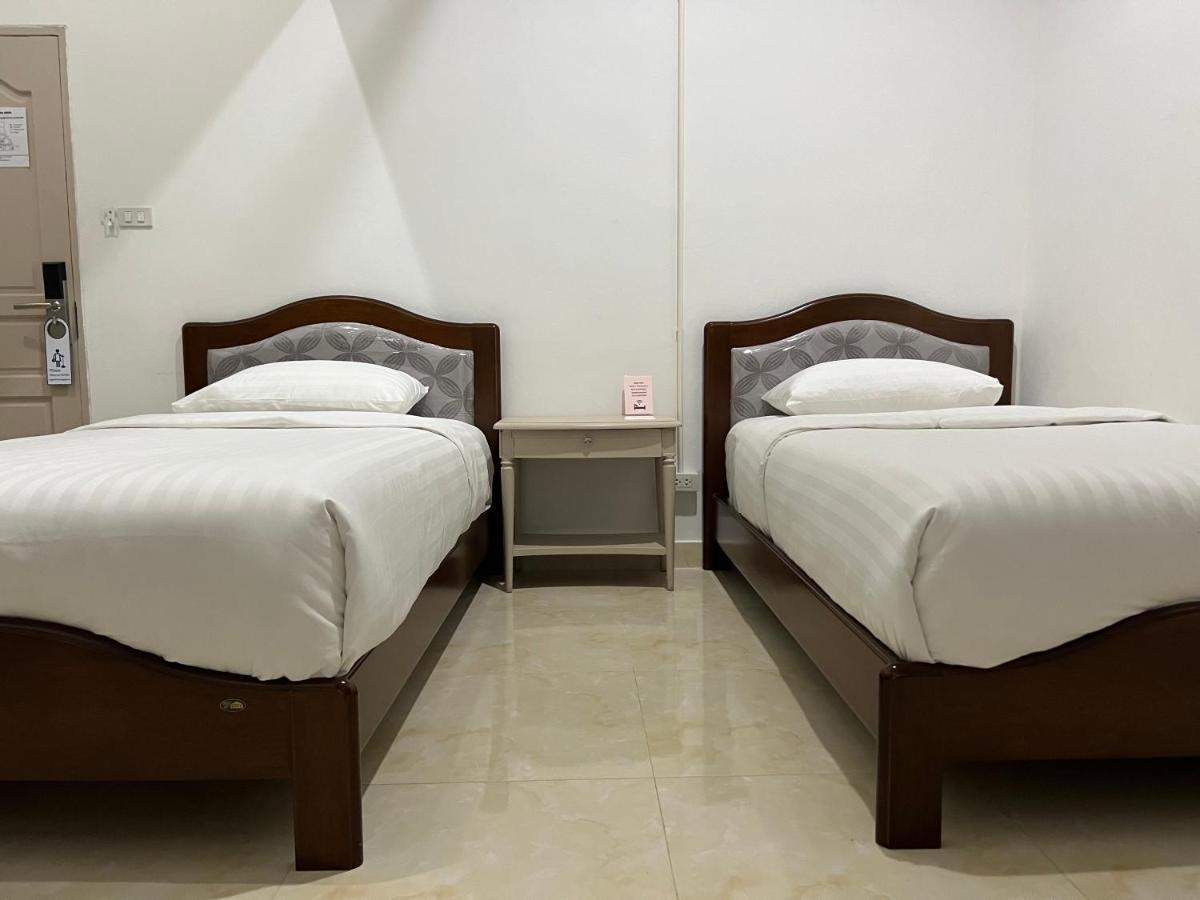 Mall Suites Hotel Bangkok Buitenkant foto