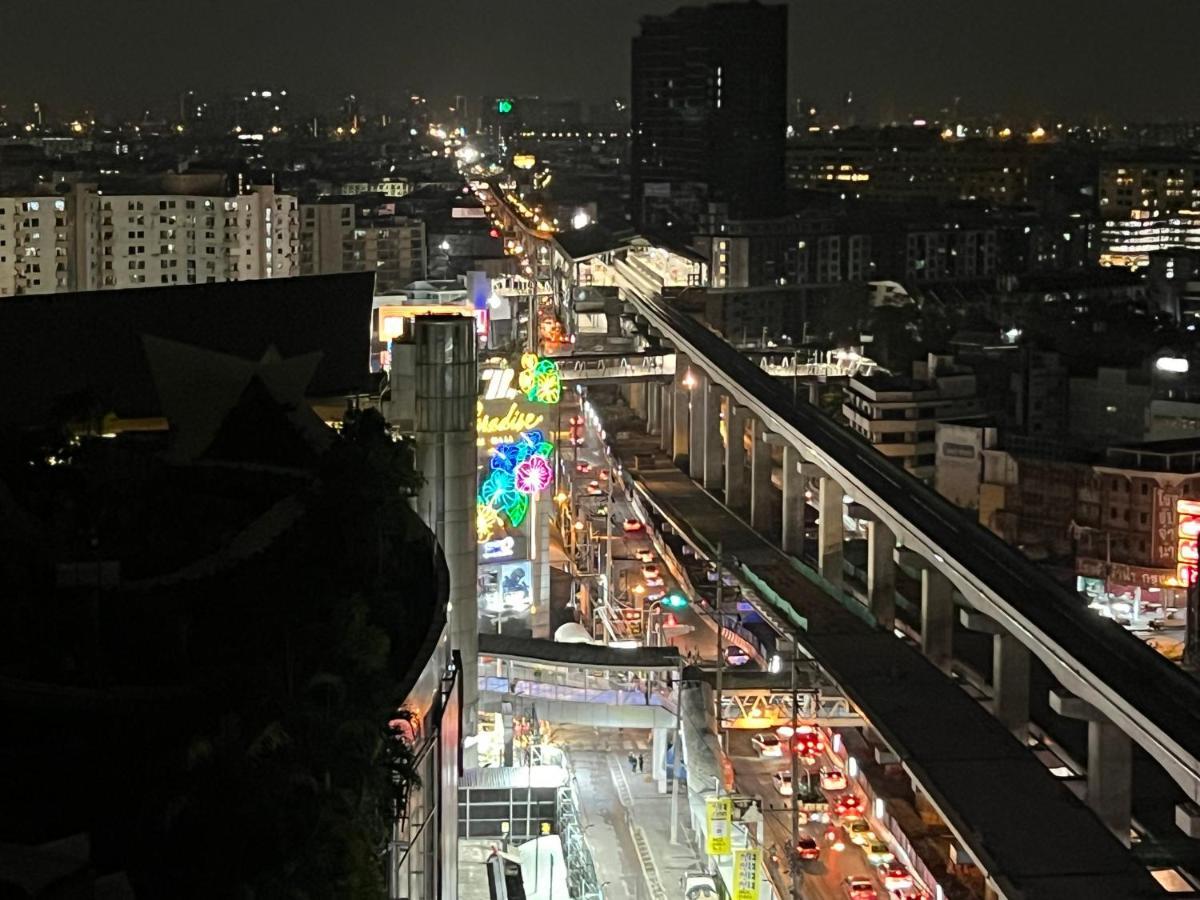 Mall Suites Hotel Bangkok Buitenkant foto