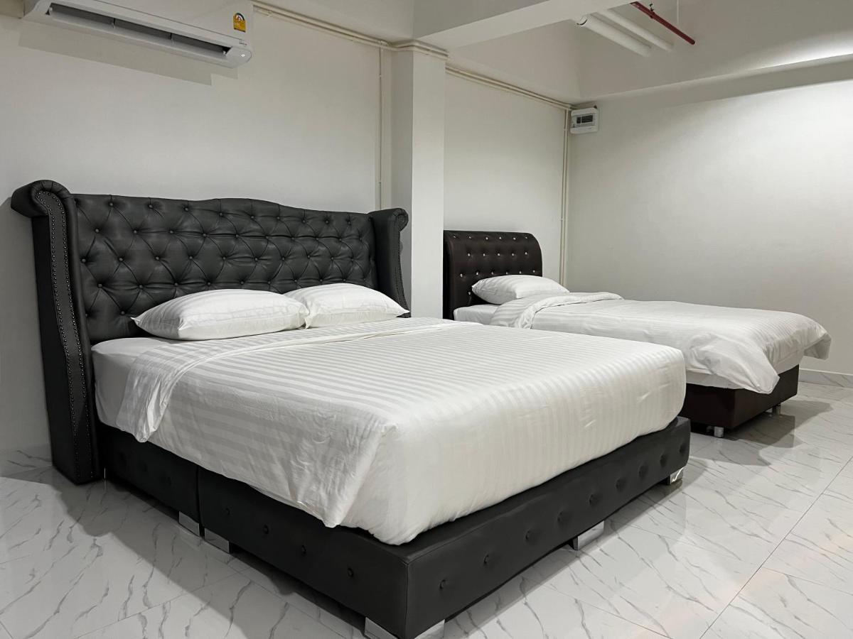 Mall Suites Hotel Bangkok Buitenkant foto