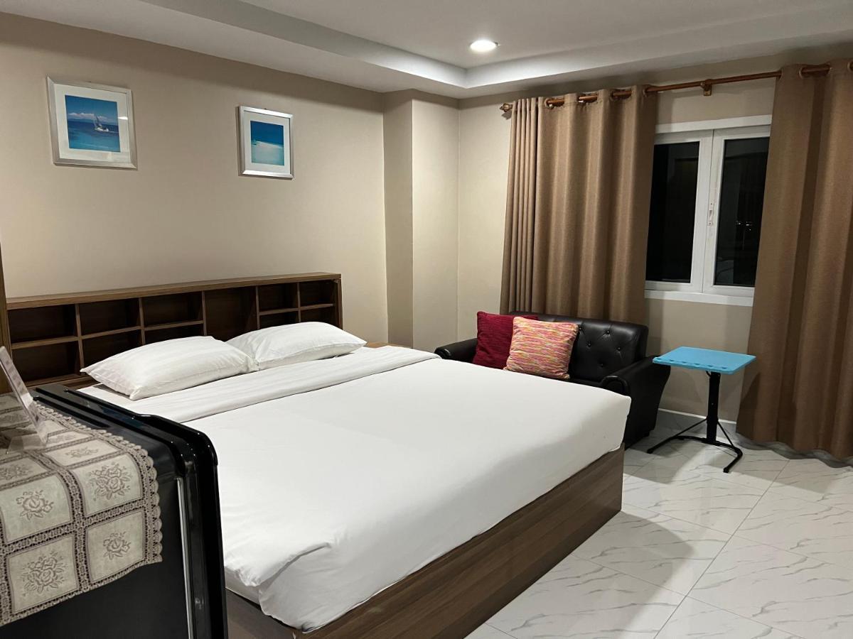 Mall Suites Hotel Bangkok Buitenkant foto